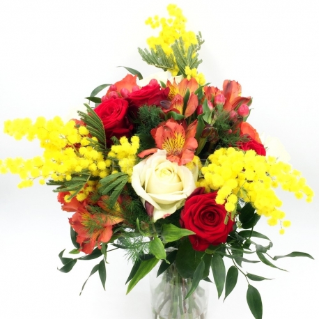 PROFUMO DI MIMOSA: rose colorat, alstromelia e mimosa