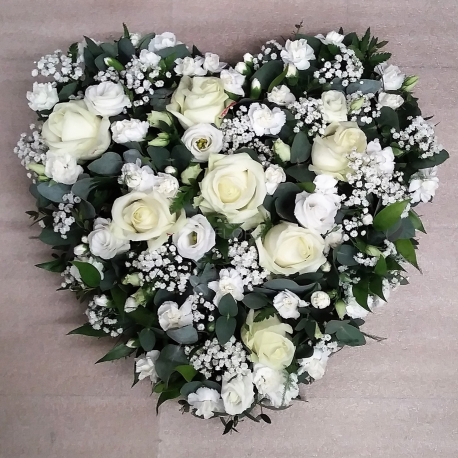 cuore funebre bianco: consegna Funerale a domicilio in Germany
