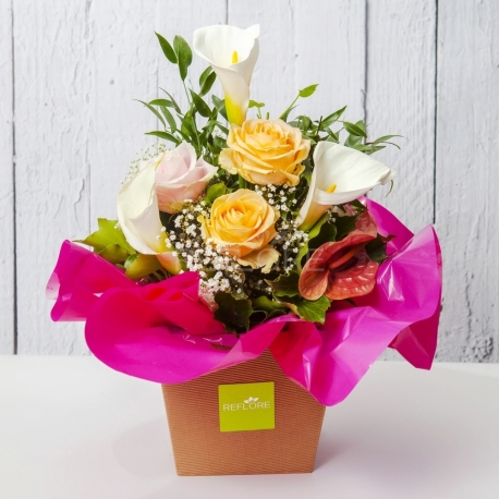 BOUQUET ROSA DI CALLE E ROSE PASTELLO