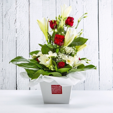 PERLA: bouquet fresh bianco con Rose, Lilium e Gerbere.