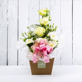 BELLA: bouquet fresh bianco con lisianthus rose e gerbere